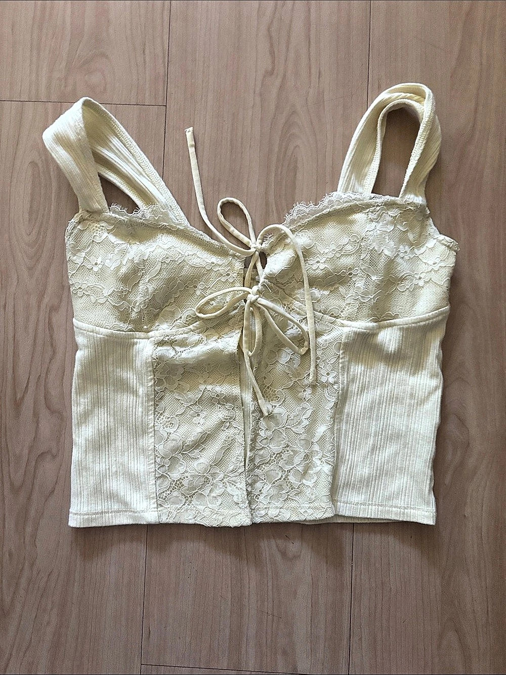 GARAGE Flyaway Lace Rib Top Floral Crop Top Cream Size Small